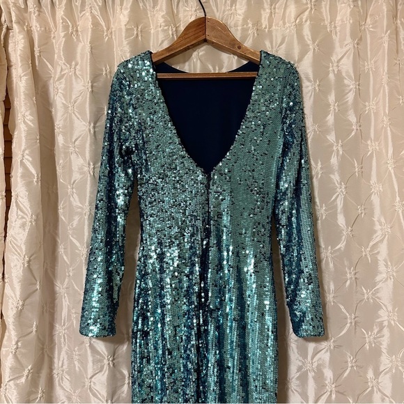 Dress the Population Emery Dress Ice Blue Sequin Long Sleeve Metallic Cocktail - Picture 8 of 17